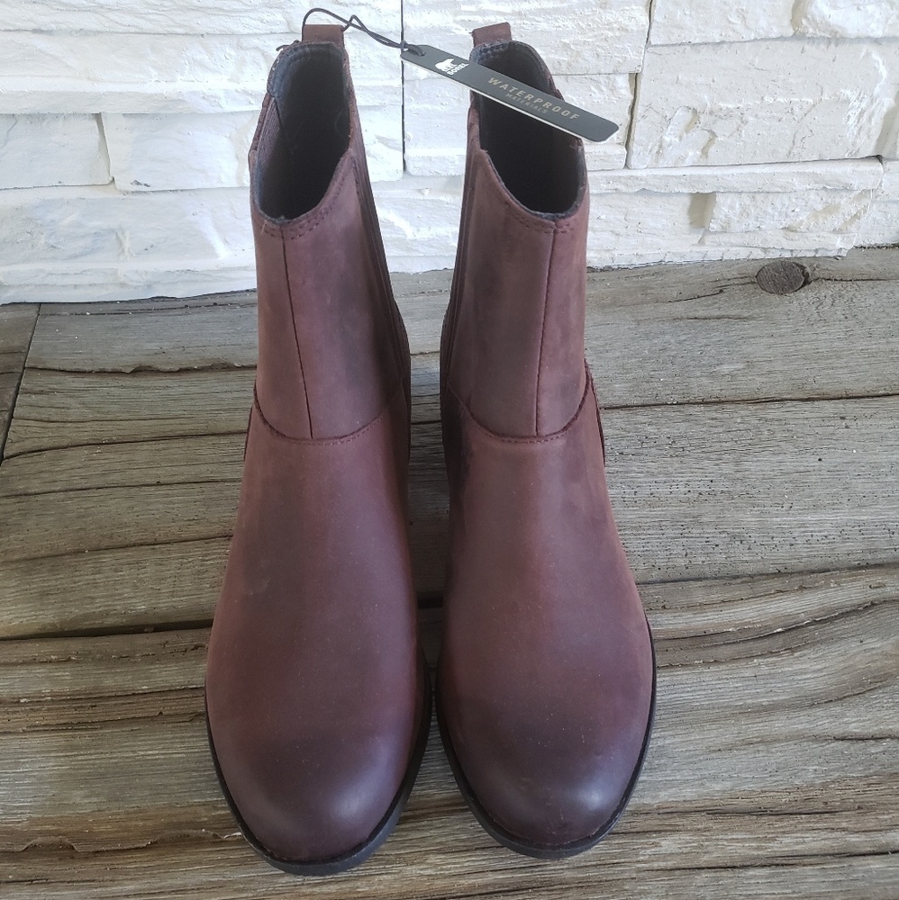 NWT Sorel Brown Ankle Boots Size 9